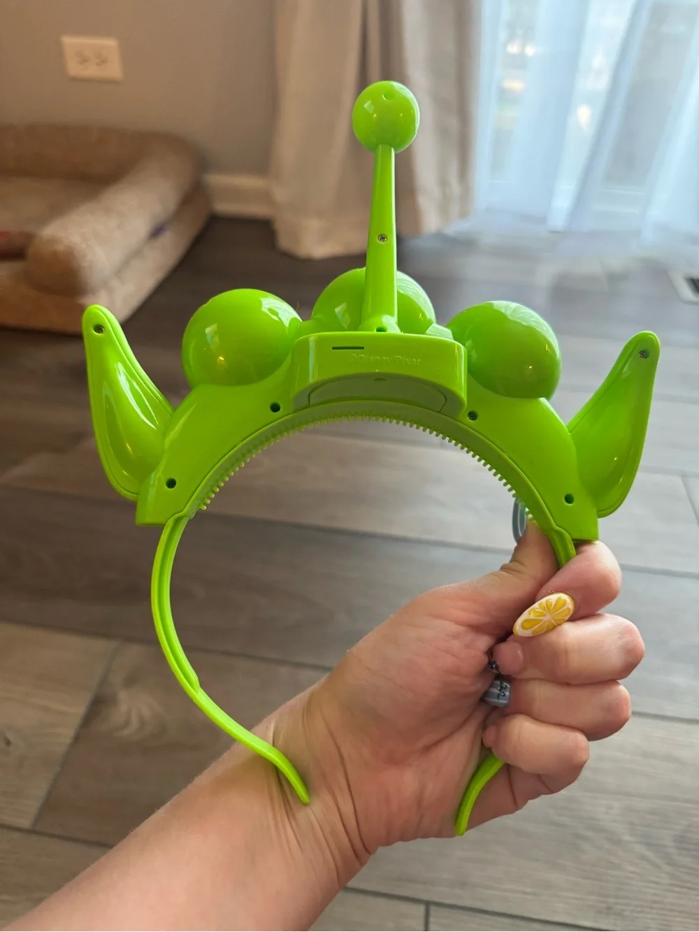 *Disney Pixar Toy Story Green Alien Three-Eye Light-Up Headband